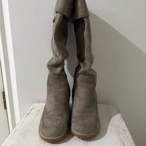 Bass Eden soft faux suede wedge boot. Very comfortable. Size 5.5